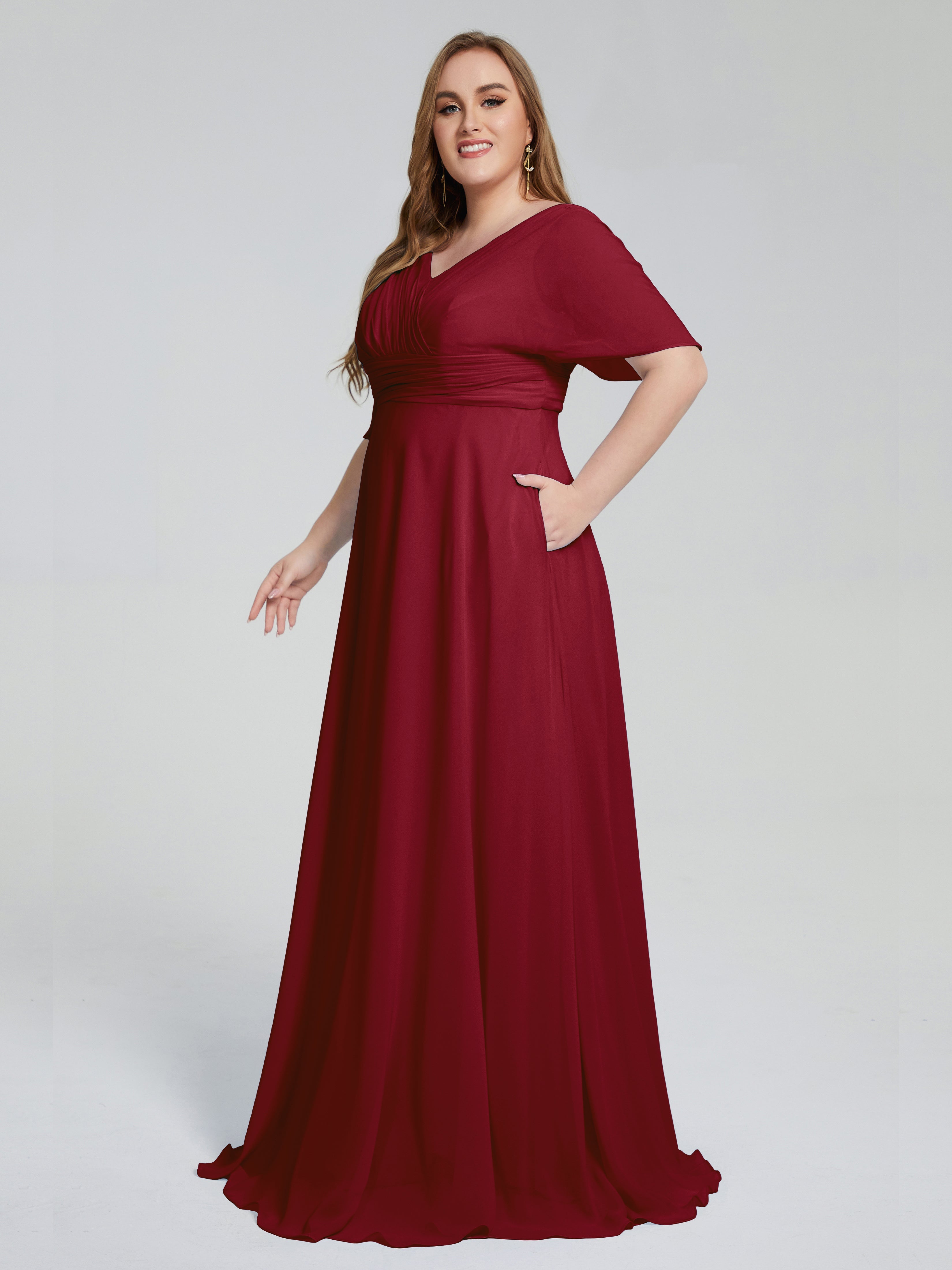Modestes Robes De Demoiselle D'Honneur Bordeaux Balayage Traîne Manches Courtes Mousseline Robes Demoiselle D'Honneur Grande Taille