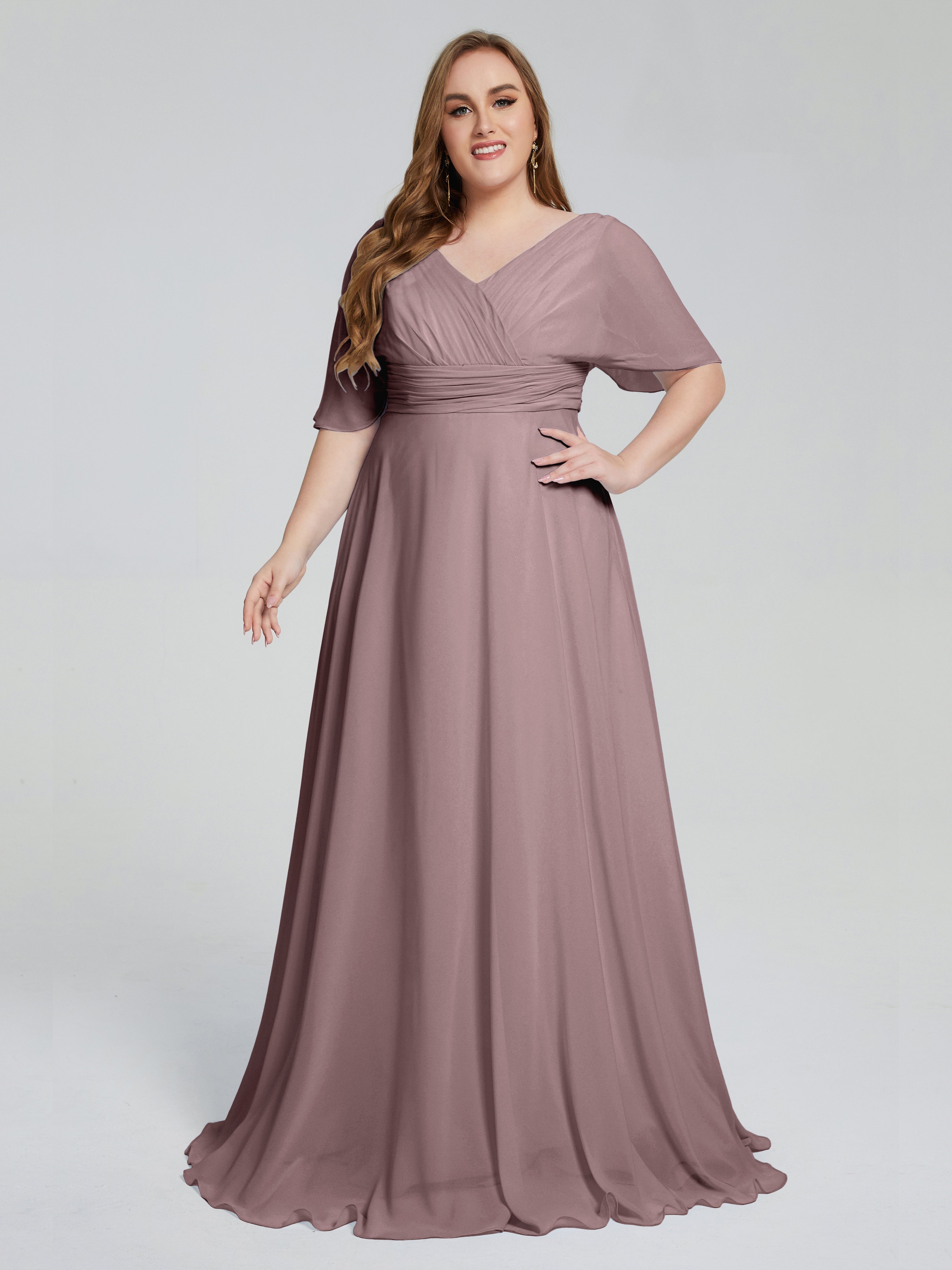 Robes De Demoiselle D'Honneur Mauve Foncé Balayage Traîne Manches Courtes Mousseline Robes Demoiselle D'Honneur Grande Taille
