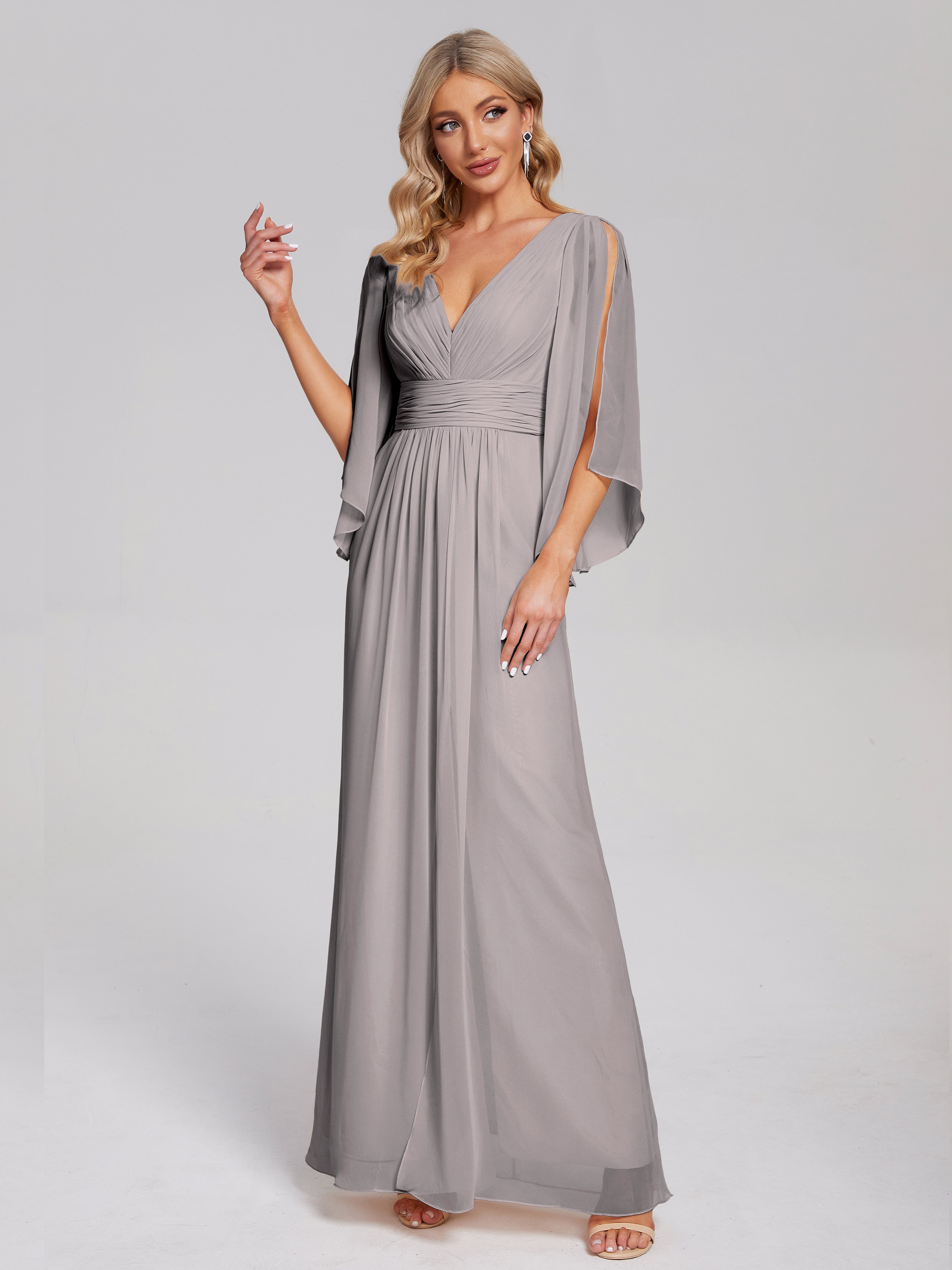 Robes De Demoiselle D'Honneur En Argent Demi Manches Col V Fendue Mousseline Robes Demoiselle D'Honneur