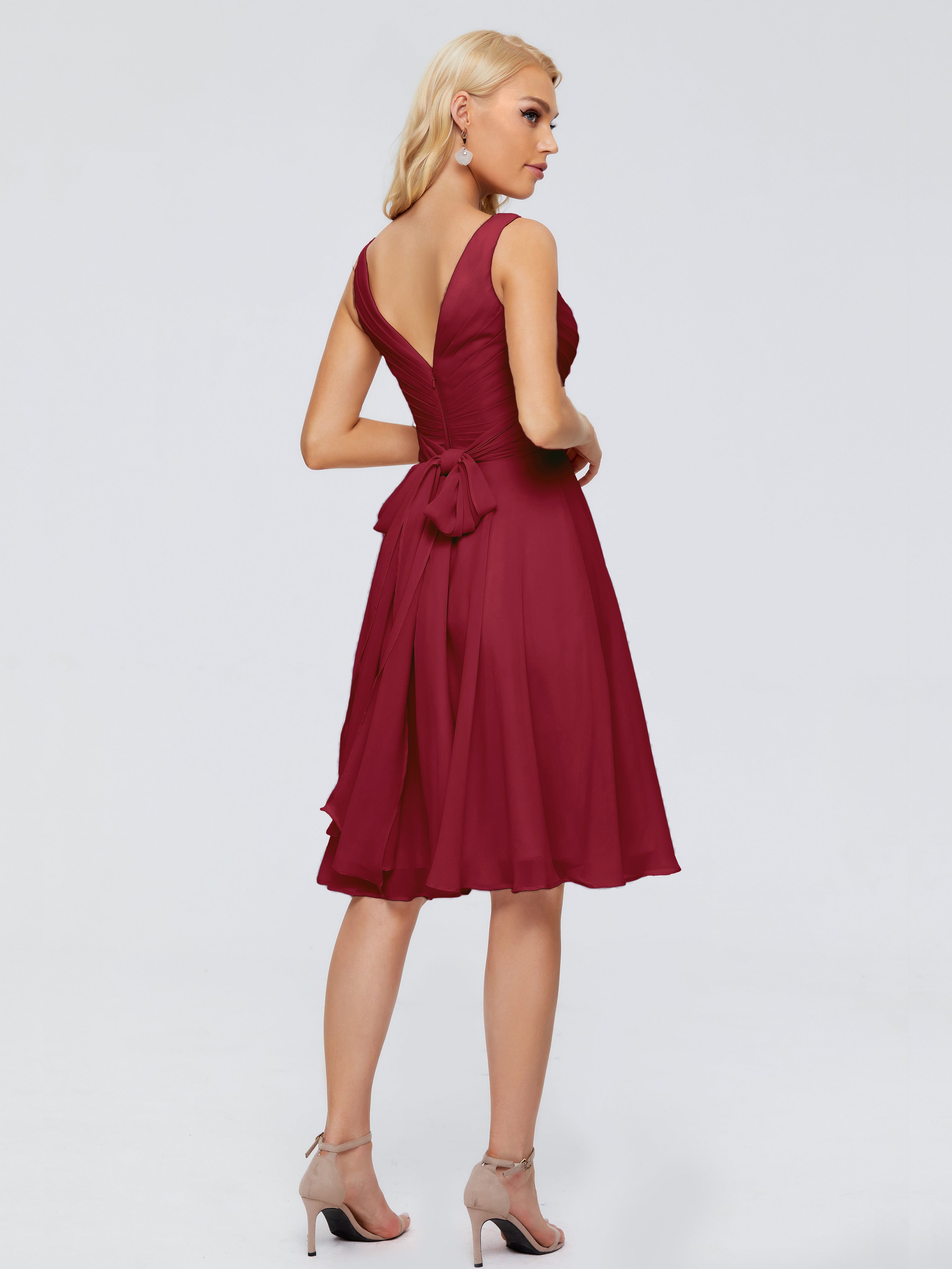 Modestes Robes De Demoiselle D'Honneur Bordeaux Col V Longueur Genou Mousseline Robes Demoiselle D'Honneur