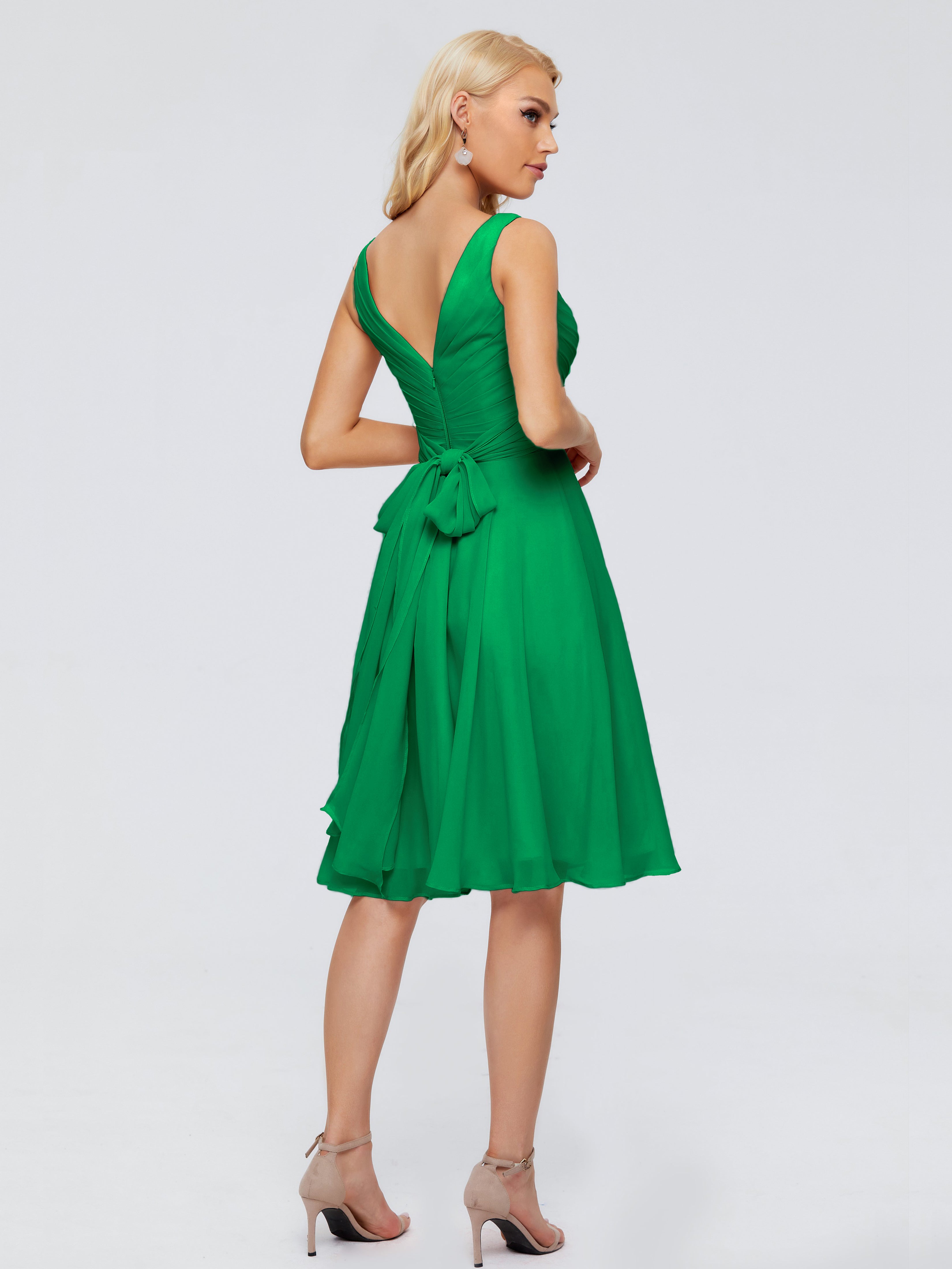 Robes De Demoiselle D'Honneur Vert Émeraude Col V Longueur Genou Mousseline Robes Demoiselle D'Honneur