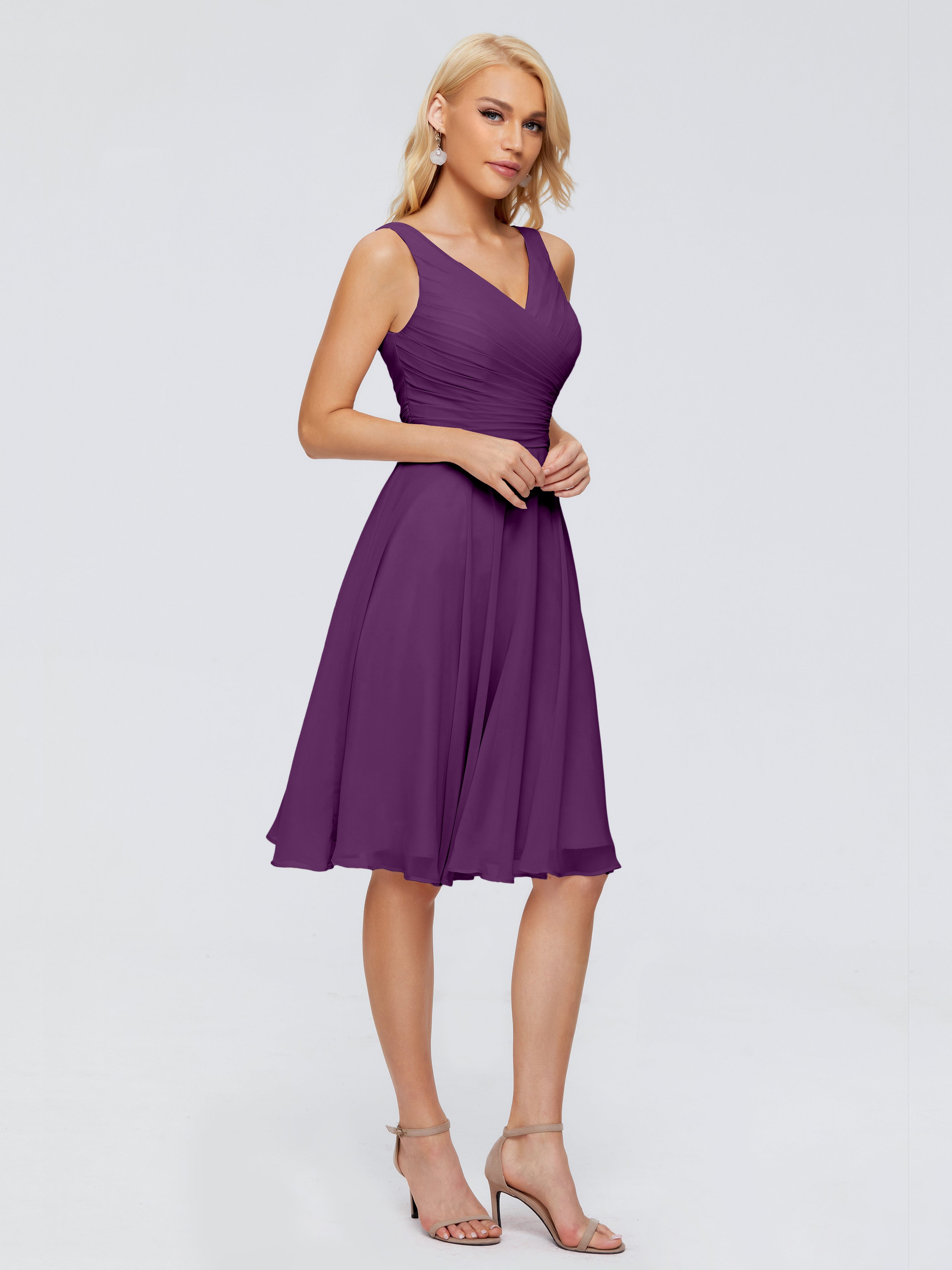 Robes De Demoiselle D'Honneur En Raisin Col V Longueur Genou Mousseline Robes Demoiselle D'Honneur