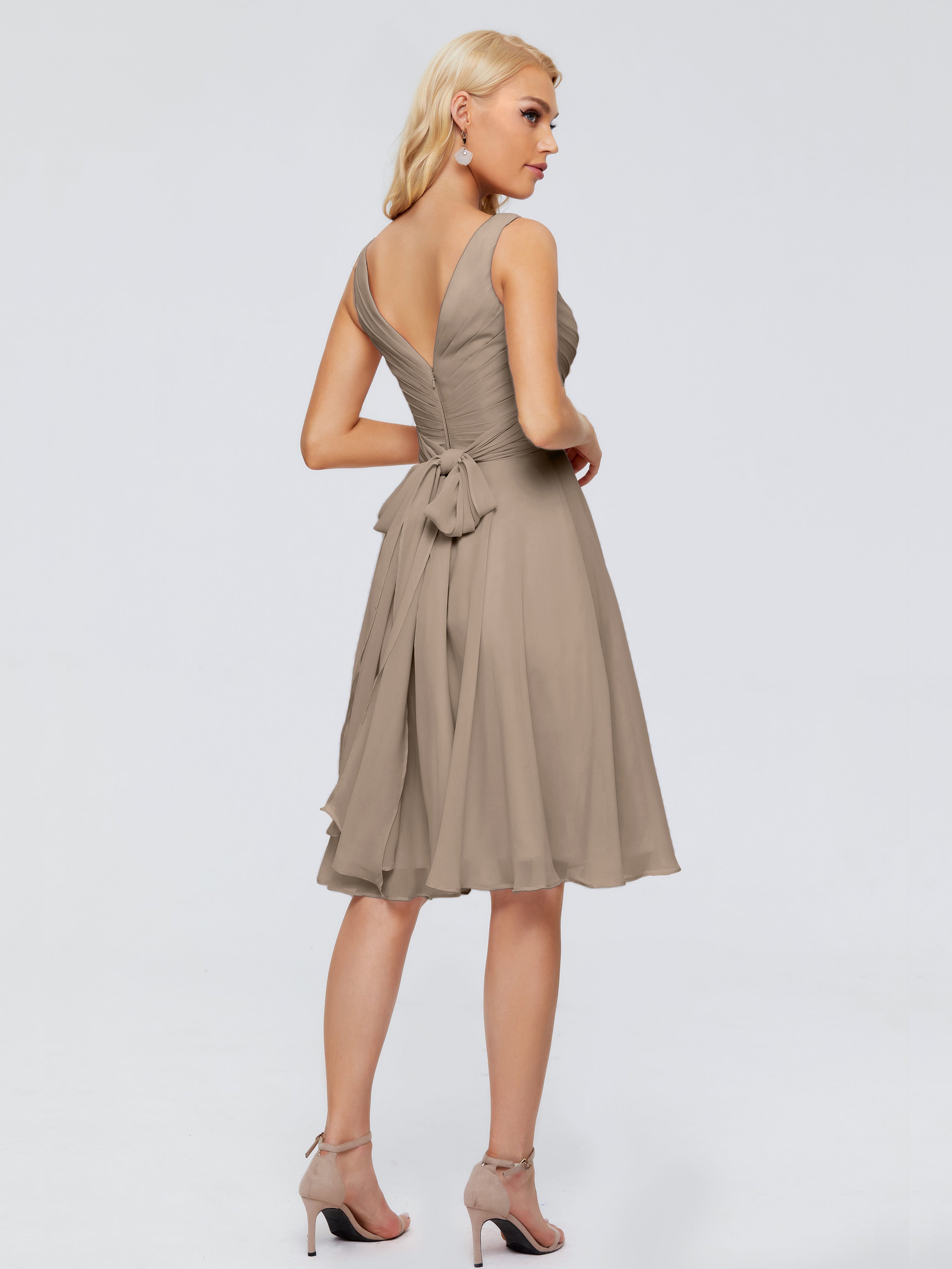 Robe Demoiselle D Honneur Taupe Col V Longueur Genou Mousseline Robes Demoiselle D'Honneur