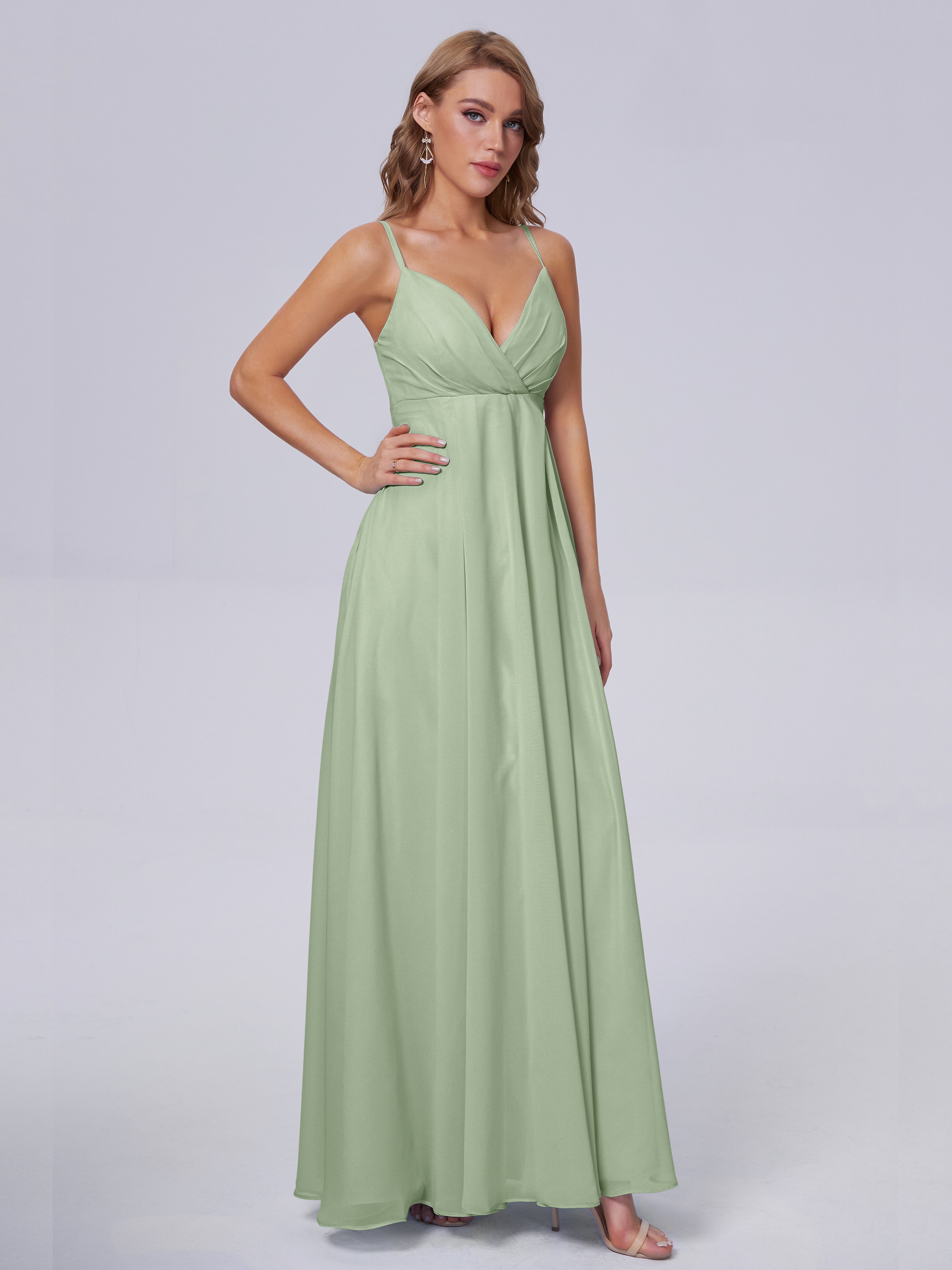 Robes De Demoiselle D'Honneur Vert Sauge Poussiéreux Classique Bretelles Spaghetti Mousseline