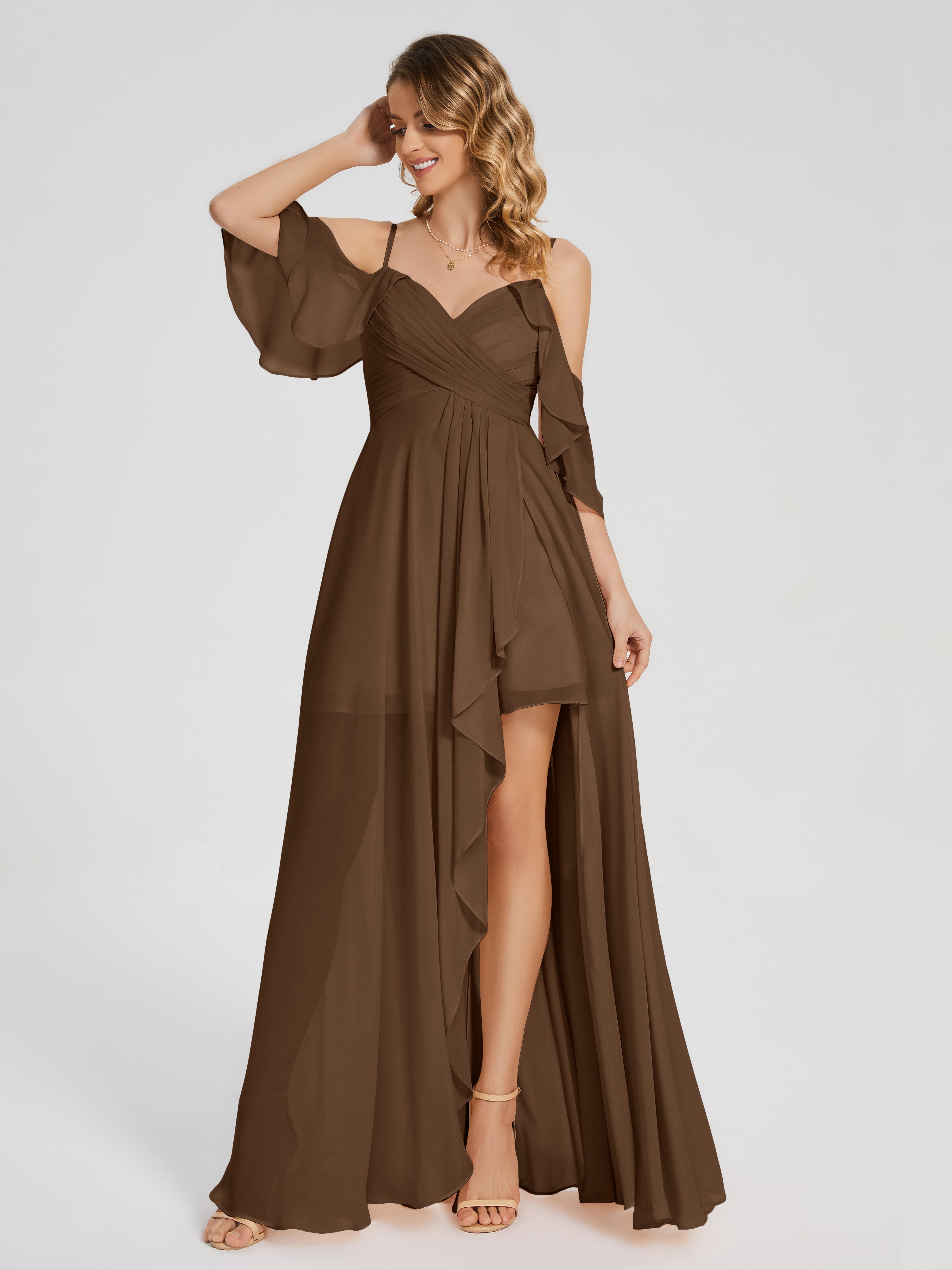 Robes De Demoiselle D'Honneur Brun Asymétrique Hors-La-Épaule Mousseline Robes Demoiselle D'Honneur