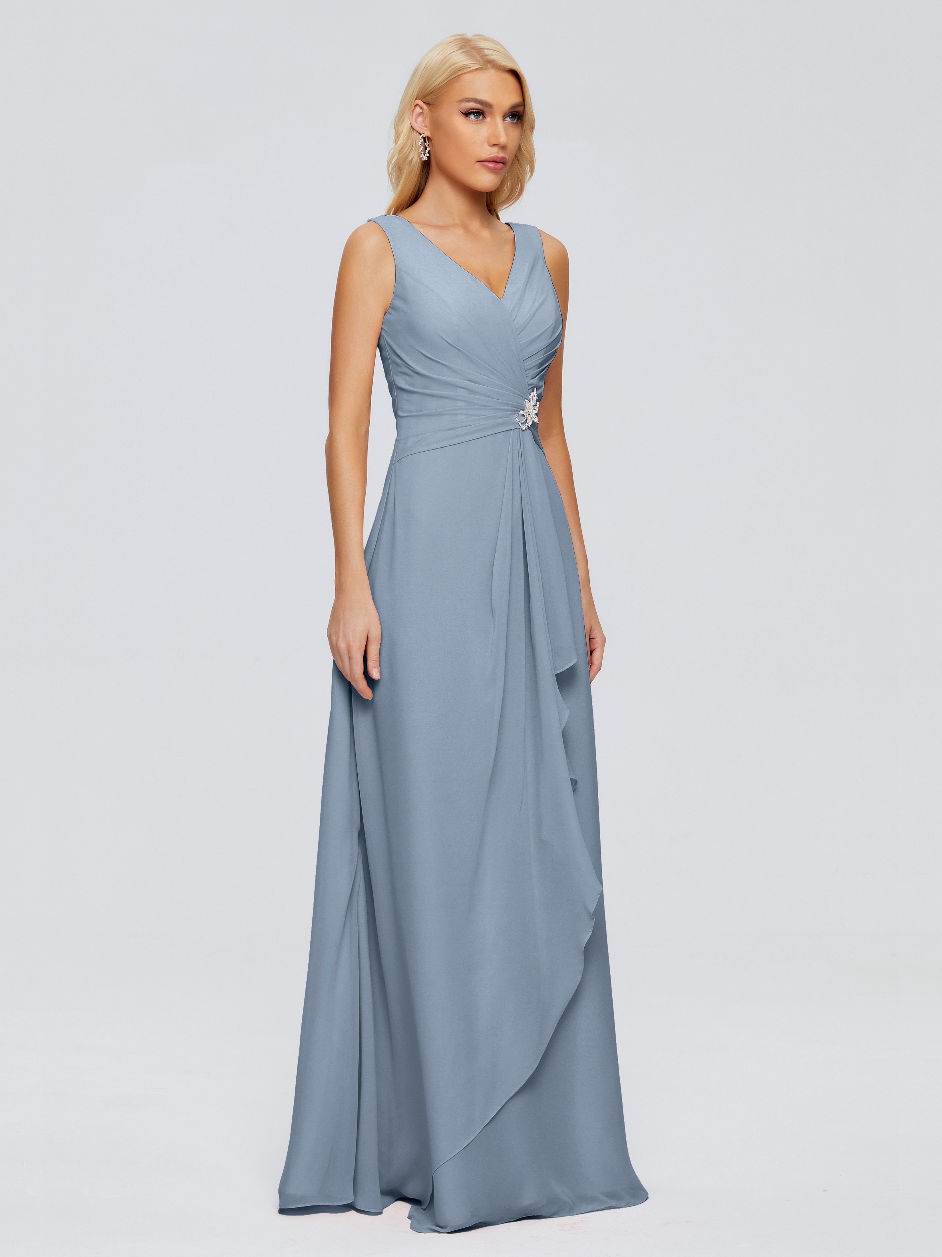 Robes De Demoiselle D'Honneur Bleu Poussiéreux Fourreau Col V Sans Manche Mousseline Robes Demoiselle D'Honneur