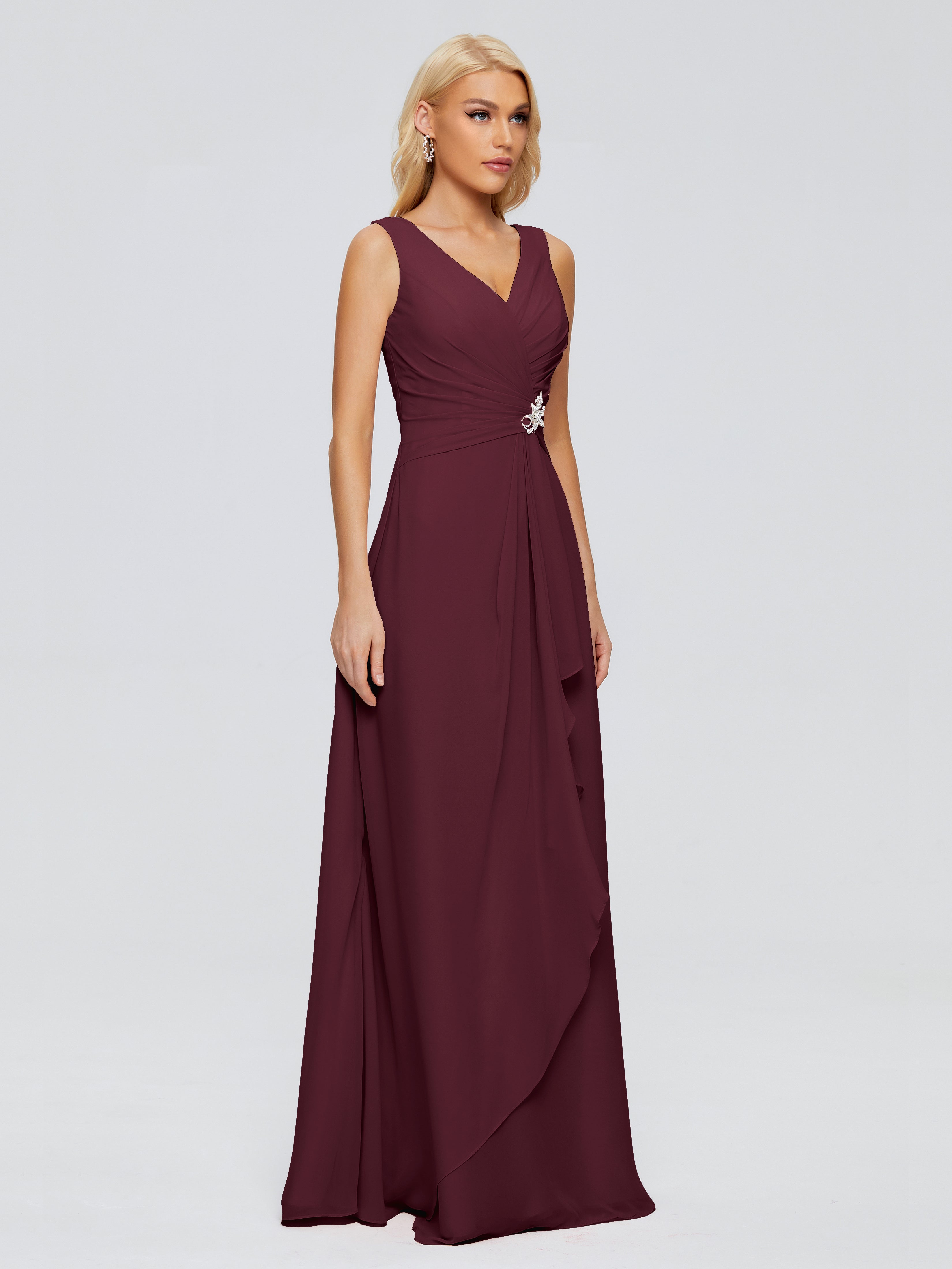 Robes De Demoiselle D'Honneur Cabernet Fourreau Col V Sans Manche Mousseline Robes Demoiselle D'Honneur