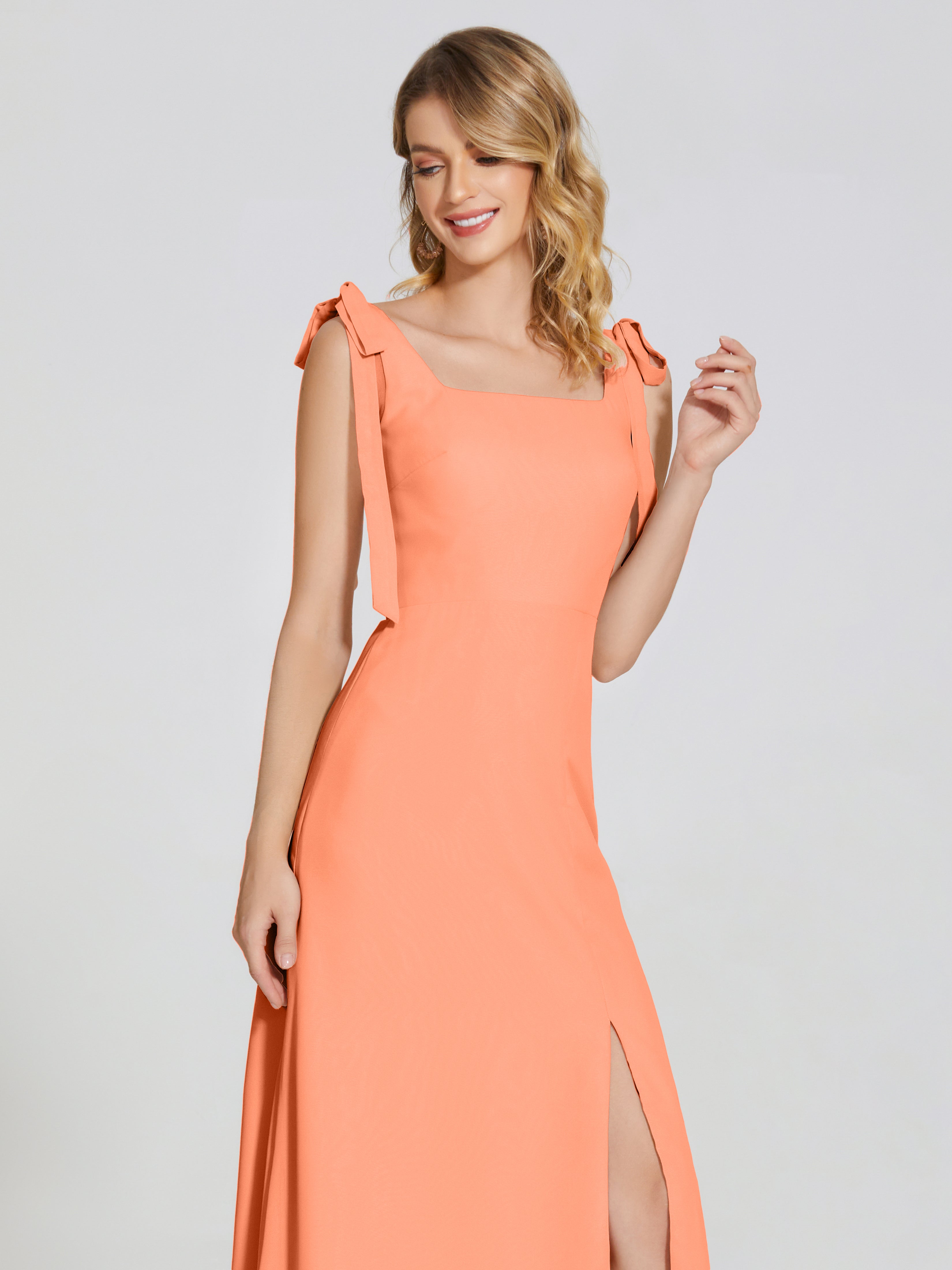 Robes De Demoiselle D'Honneur Papaye Fendue Devant Encolure Carrée Mousseline Robe De Demoiselle D'Honneur