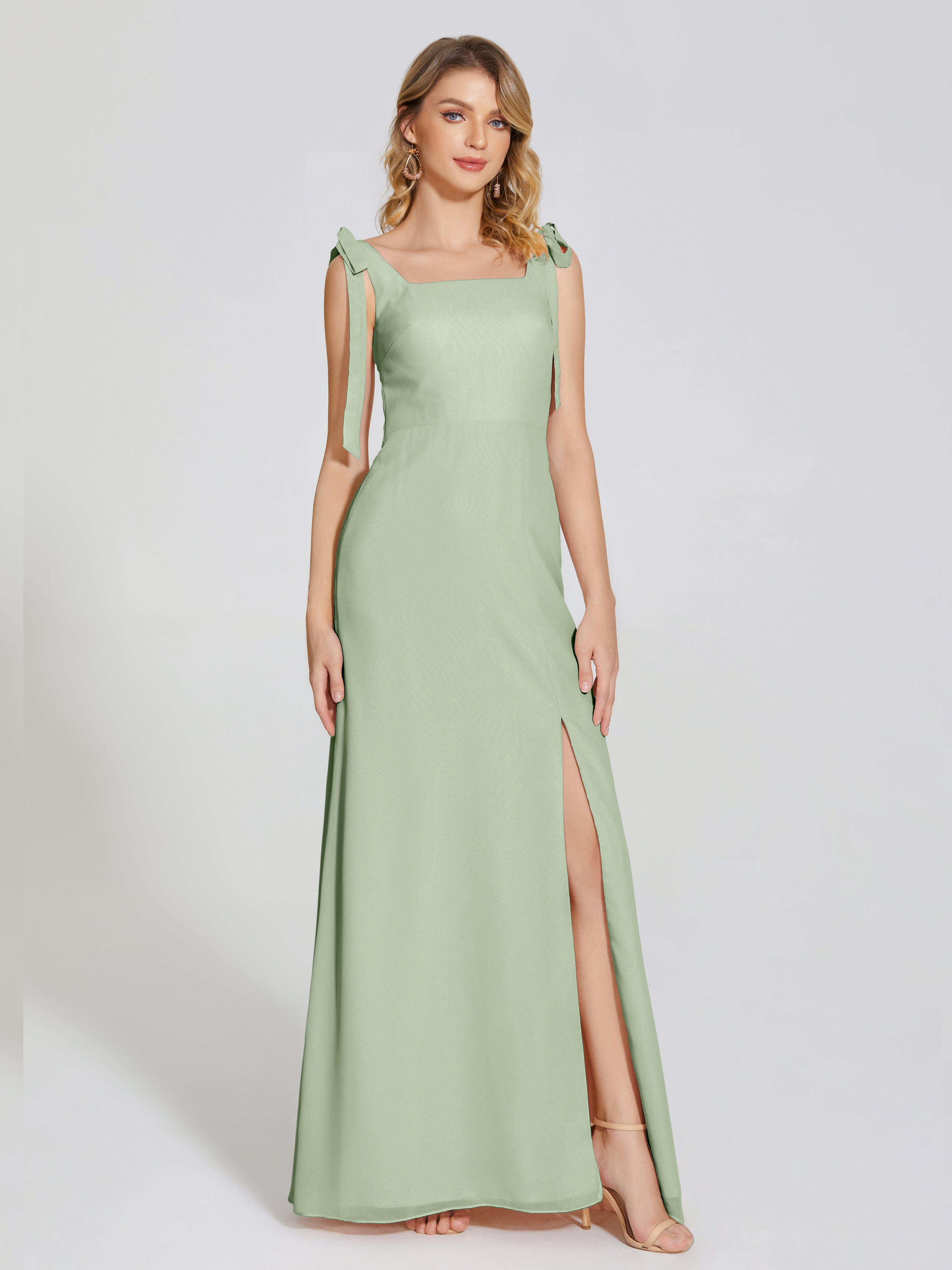 Demoiselles D'Honneur De Sauge Poussiéreuse Fendue Devant Encolure Carrée Mousseline Robe De Demoiselle D'Honneur