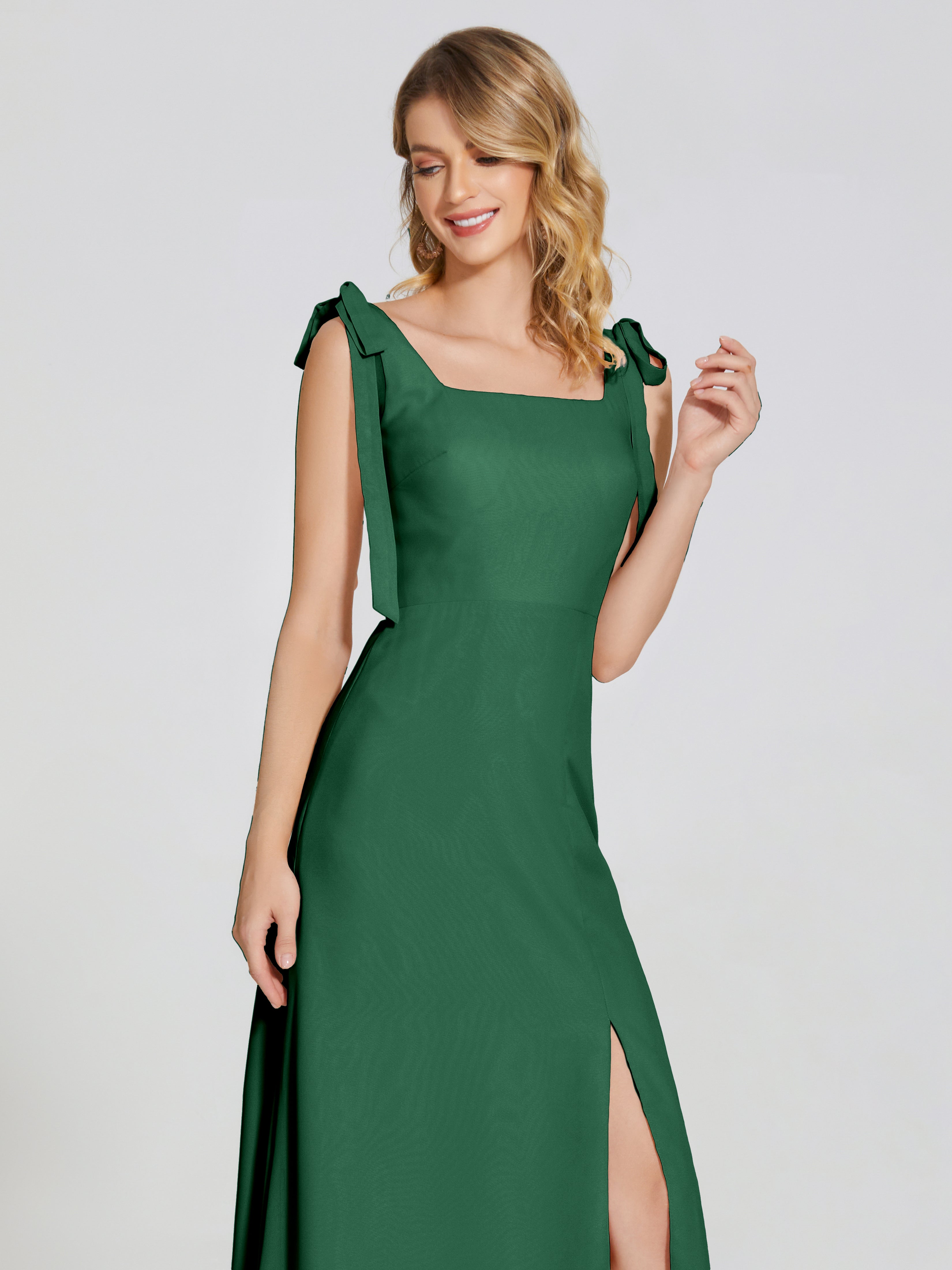 Robes De Demoiselle D'Honneur Vert Foncé Fendue Devant Encolure Carrée Mousseline Robe De Demoiselle D'Honneur