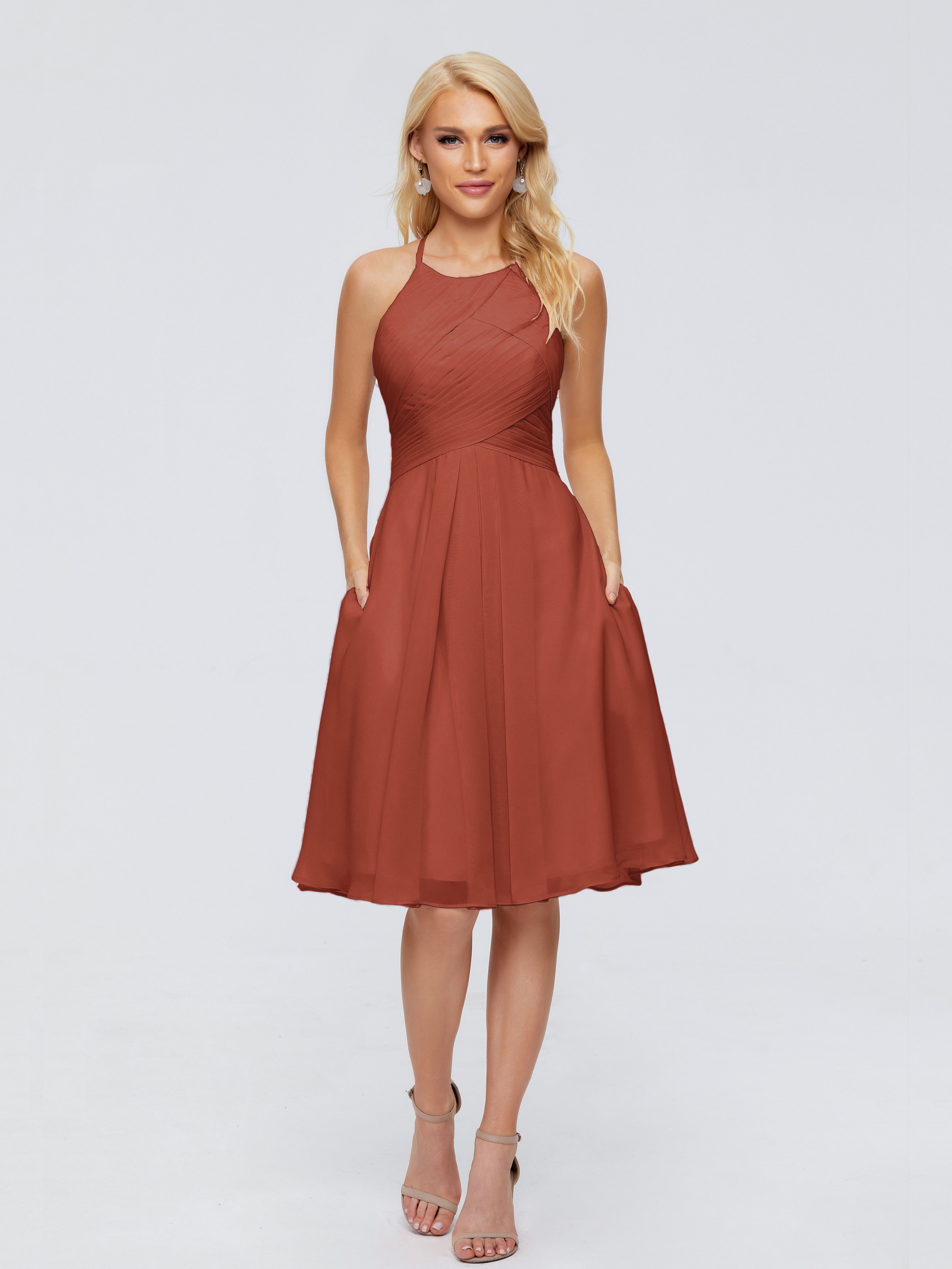 Robes De Demoiselle D'Honneur Couleur Rouille Bon Marché Licou Longueur Genou Robes Demoiselle D'Honneur