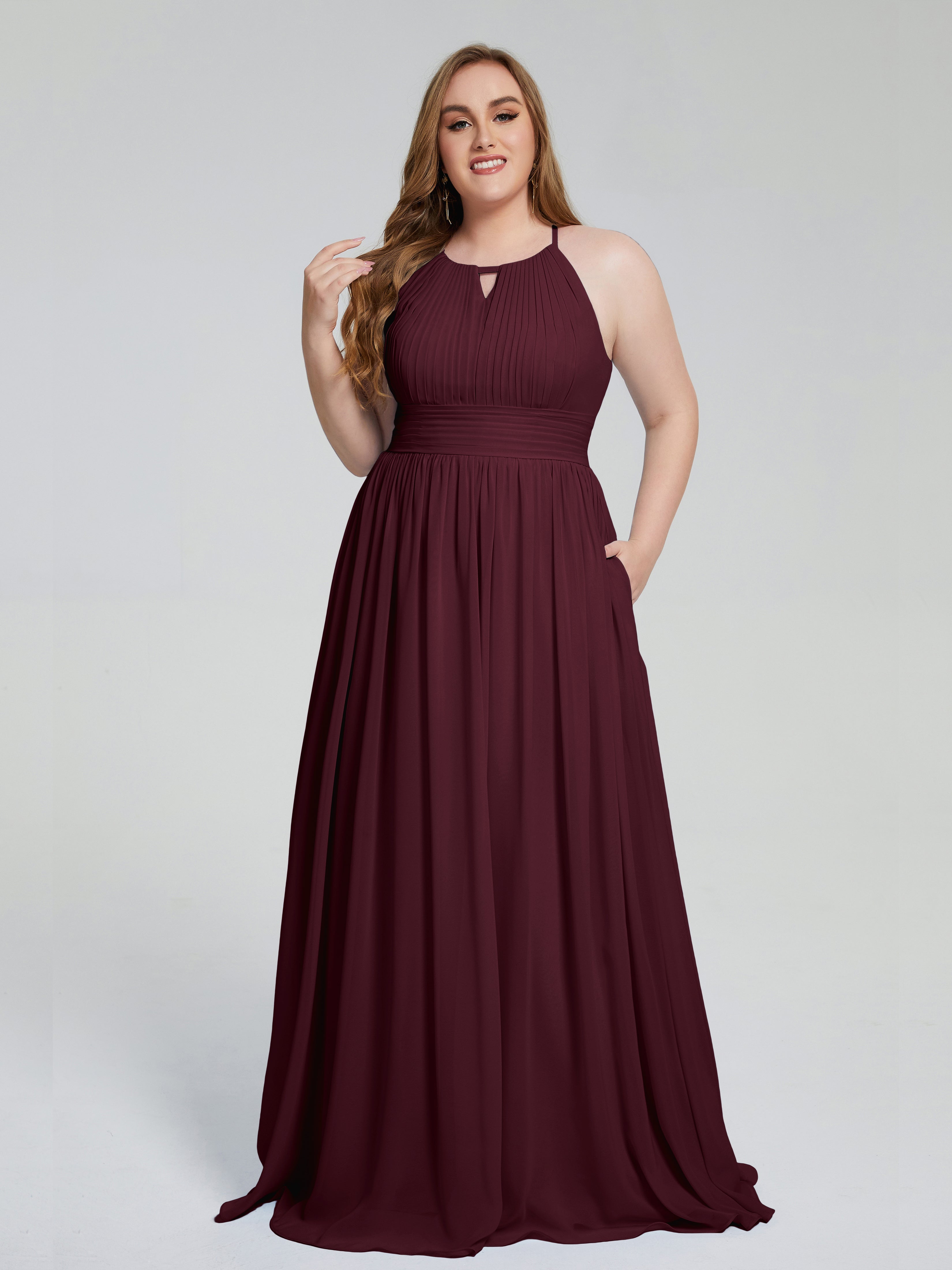 Robes De Demoiselle D'Honneur Cabernet Payton Élégante Licou Mousseline Robes Demoiselle D'Honneur Grande Taille