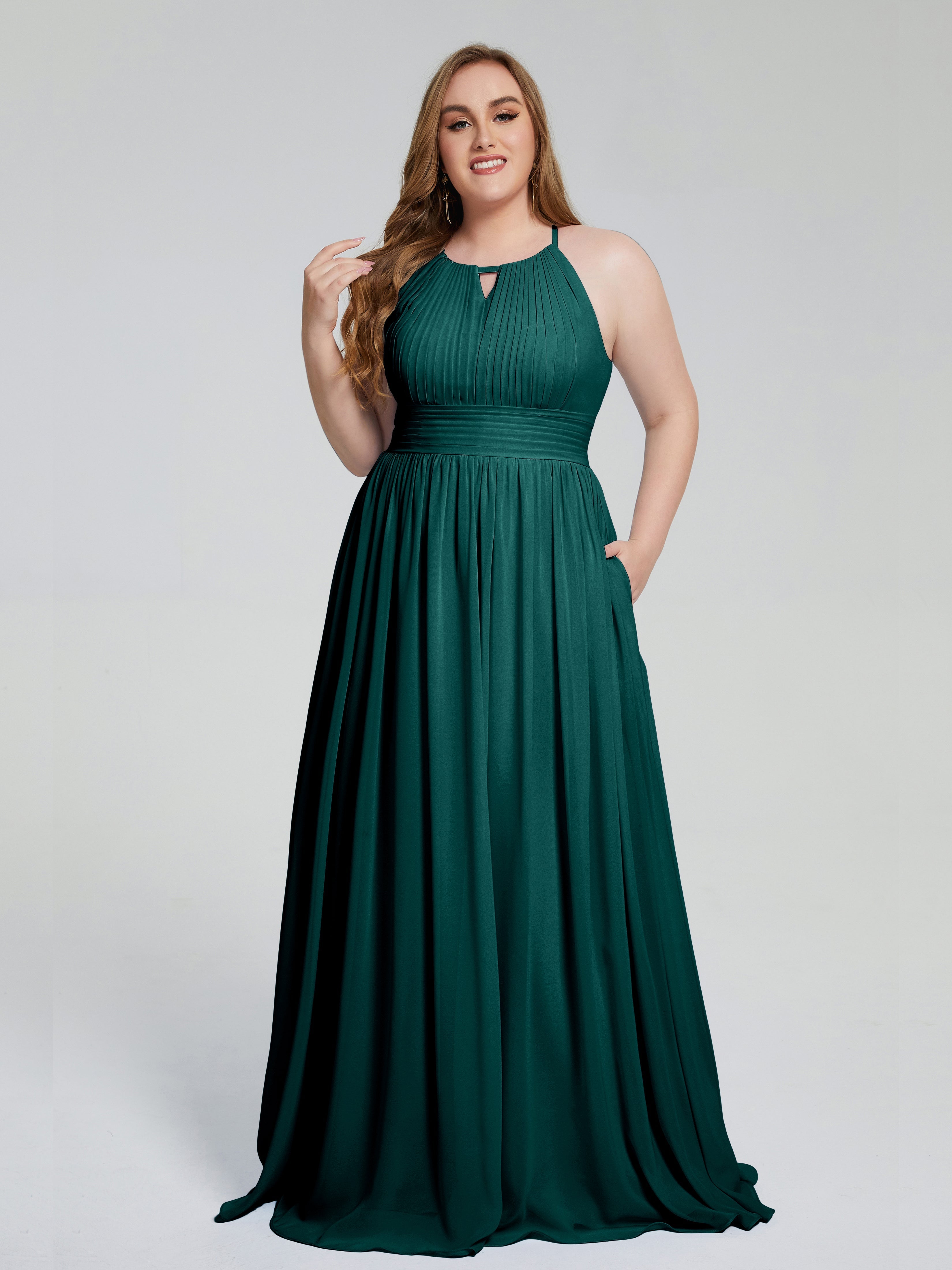 Robes De Demoiselle D'Honneur Bleu Paon Payton Élégante Licou Mousseline Robes Demoiselle D'Honneur Grande Taille