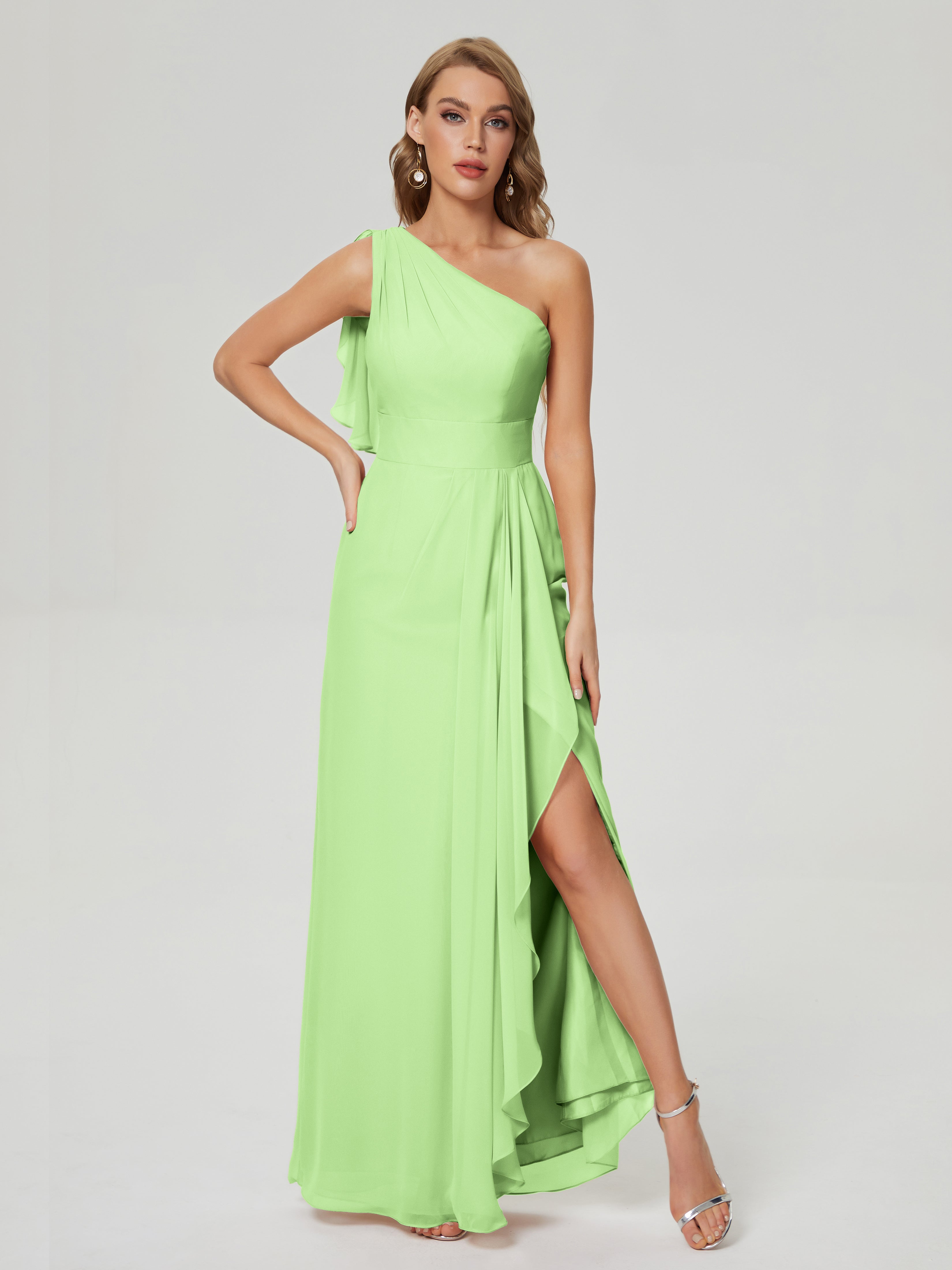 Robes De Demoiselle D'Honneur Vert Sauge Fendue Seule-Épaule Mousseline Robes Demoiselle D'Honneur À Volants