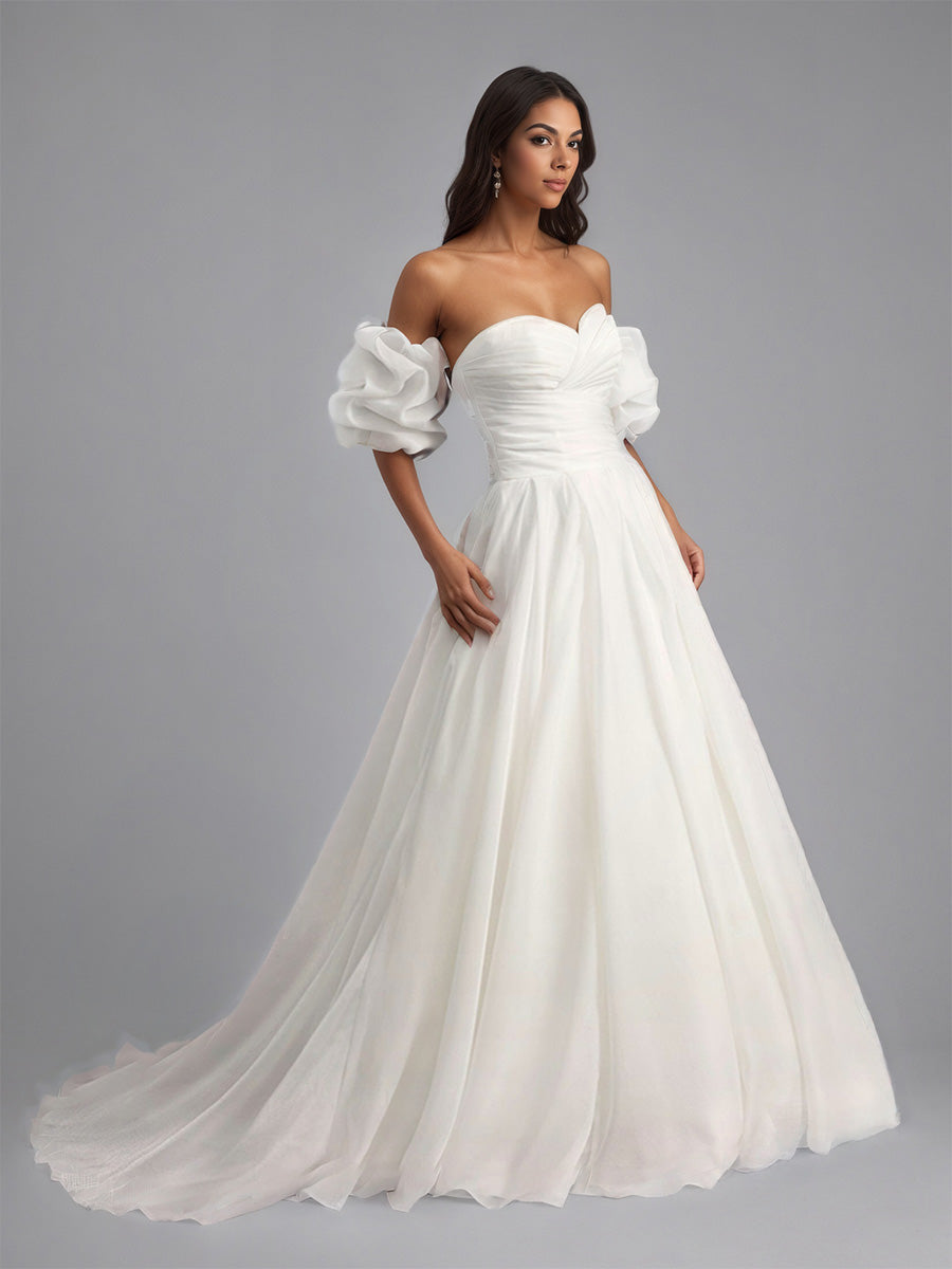 Cicinia Robe de Mariée Manches Courtes ruchée Décolleté Cœur Charmante