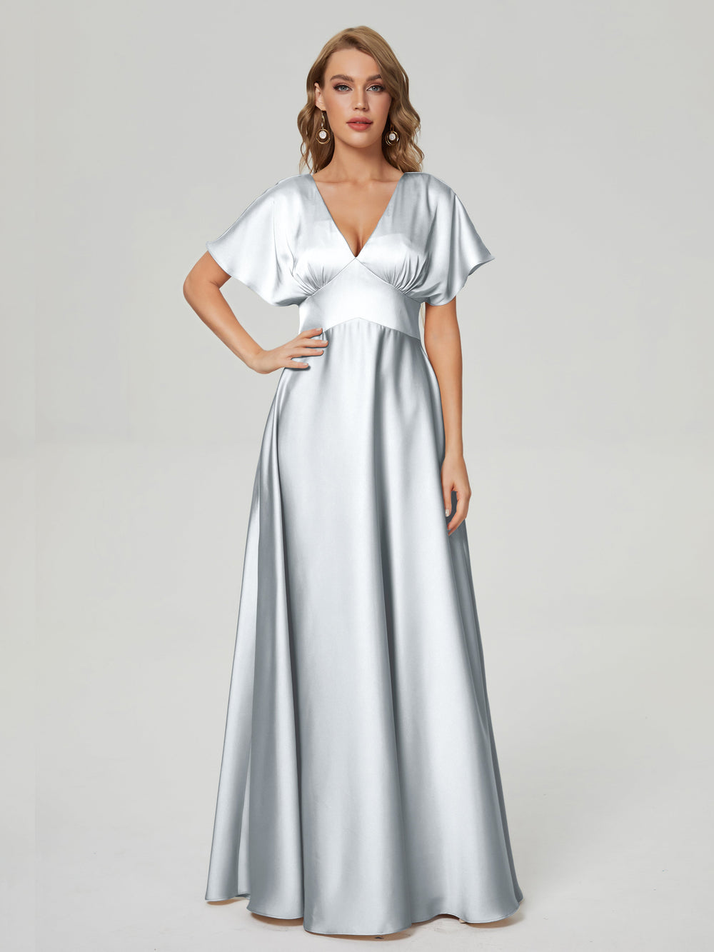 Robes de demoiselle d'honneur élégantes à col en V manches courtes longueur au sol